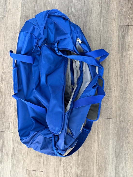 Under Armour Blue Sports Duffel Bag - Picture 2 of 4